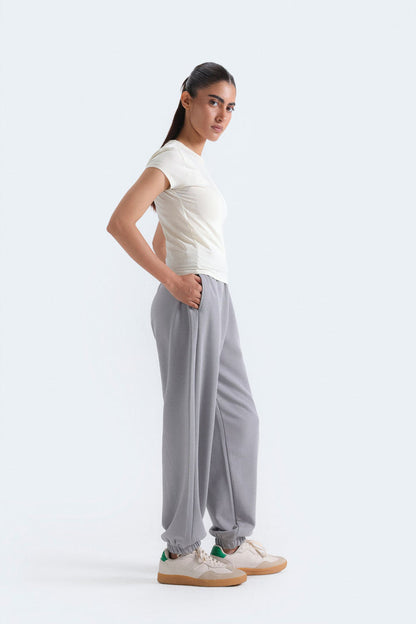 Loose fit jogger trousers