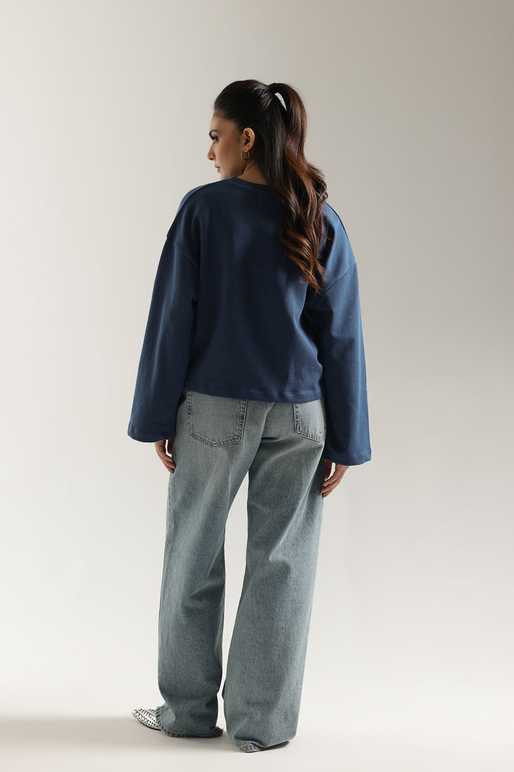 Cropped Essential Crew